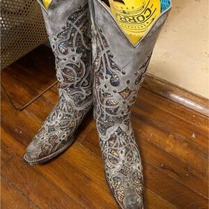 Coral cowgirl boots
